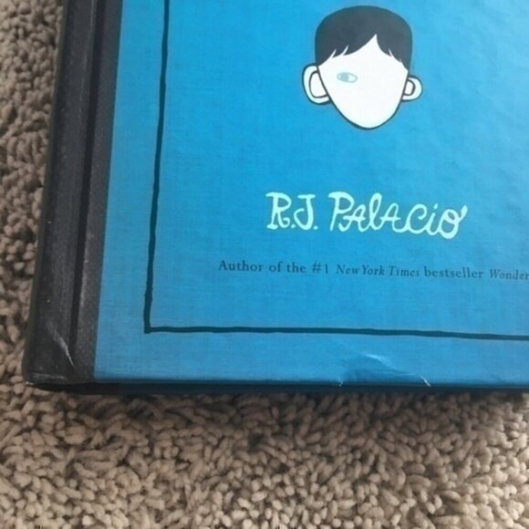 Wonder Hardcover book bundle - Picture 11 of 14